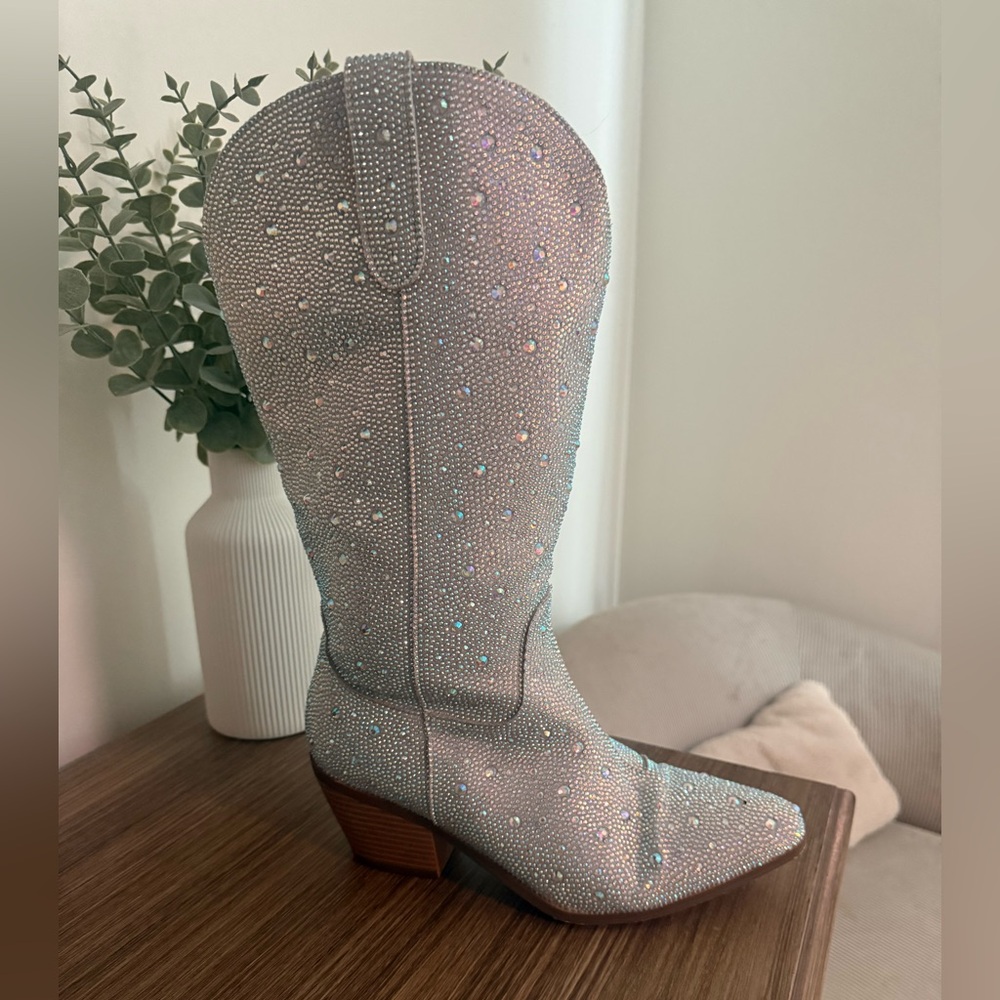 Sparkly mid calf boots - Picture 2 of 4